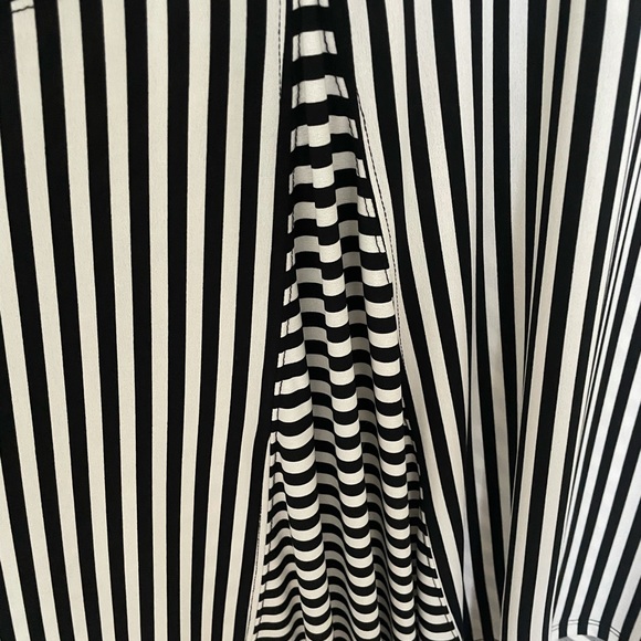 Komarov maxi skirt, fitted waistband, blk/wht stripe. poly/spandex blend XL - Picture 6 of 8